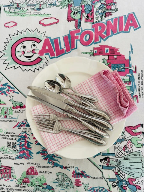 Vintage California map tablecloth with pouch