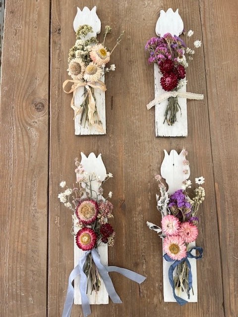 Tulip Pickets with Flowers and Trims